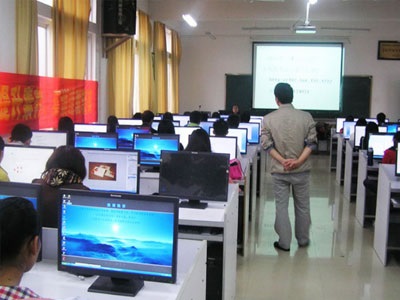 練車(chē)時(shí)什么態(tài)度，考試時(shí)什么運(yùn)氣！